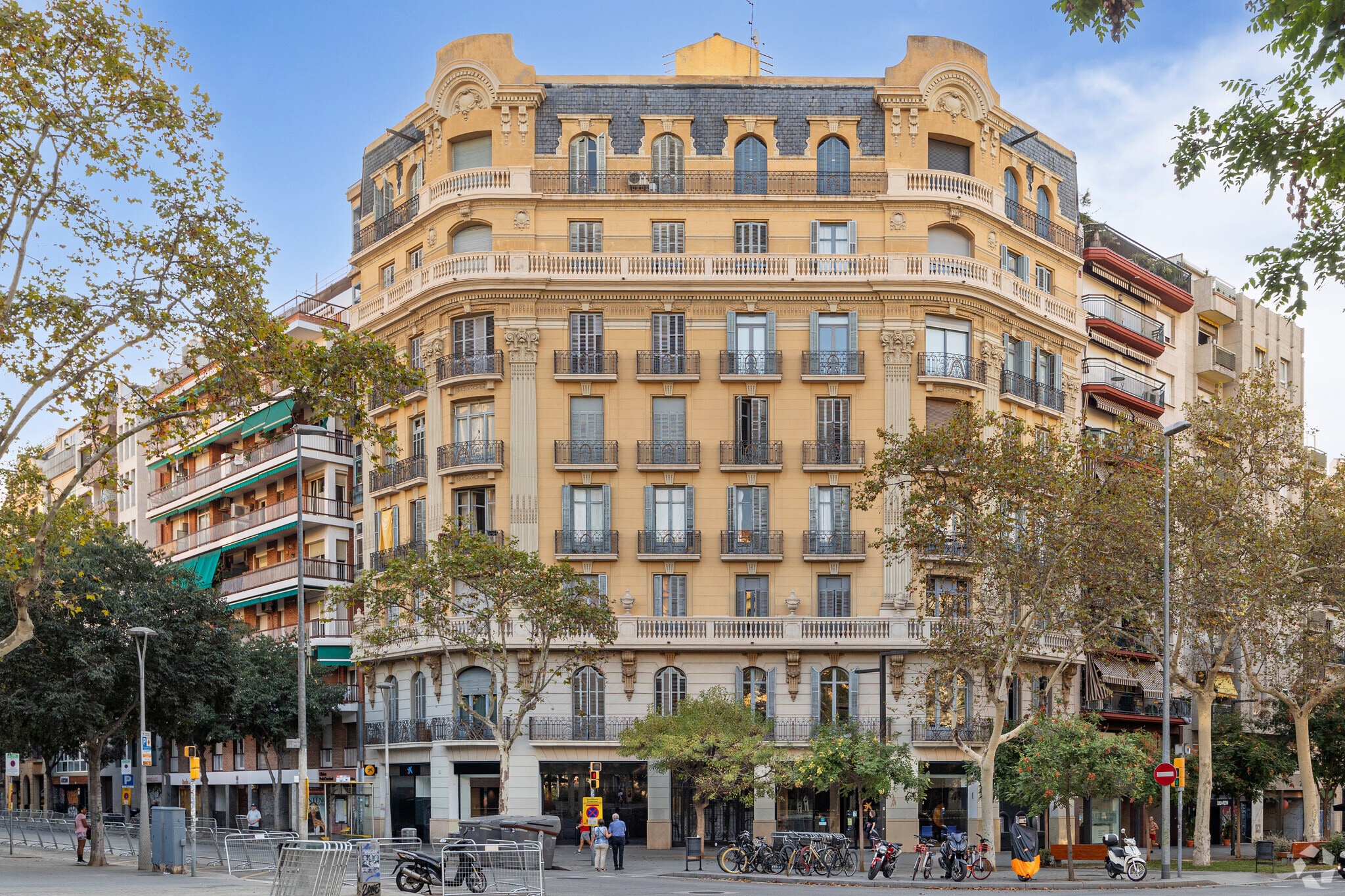 Edificio residencial en Barcelona, Barcelona en venta Foto principal- Imagen 1 de 3
