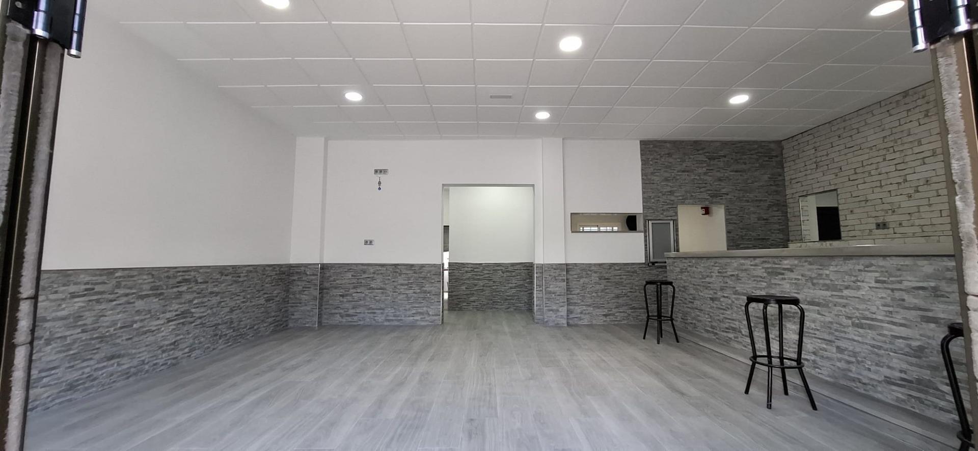 Local en Lora del Río, Sevilla en alquiler Foto principal- Imagen 1 de 21