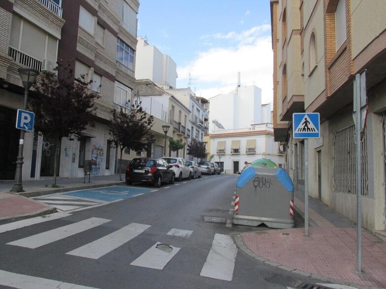 Local en Motril, Granada en venta - Foto del edificio - Imagen 1 de 7