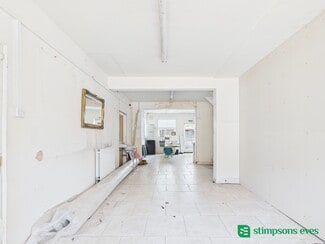 Más detalles de 14 Simpson Rd, Milton Keynes - Local en venta