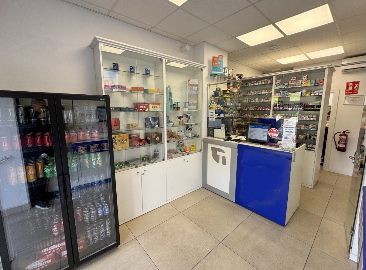 Madrid, MAD 28005 - Unidad L-10 - - Foto del interior - Image 1 of 11