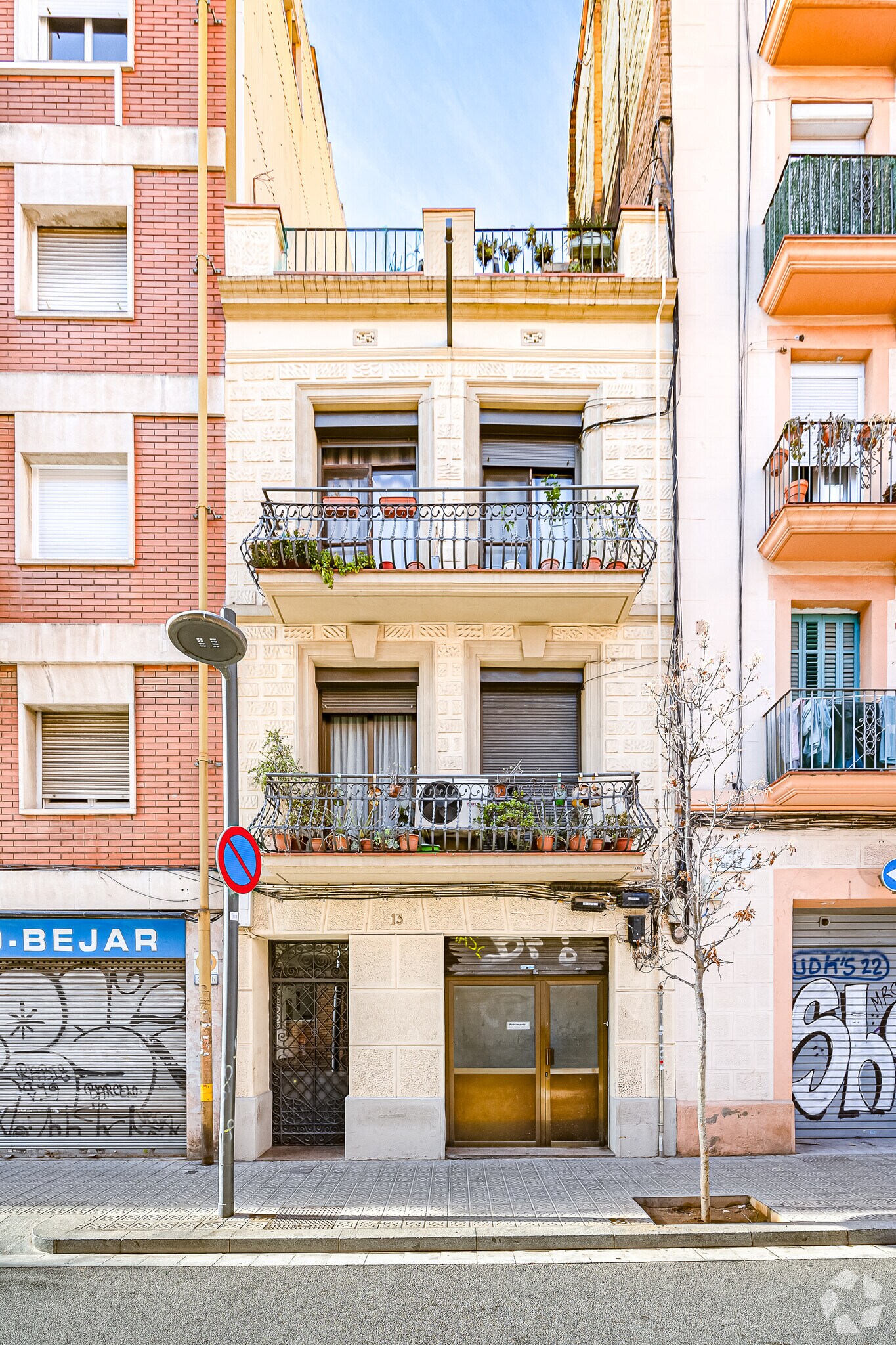 Edificio residencial en Barcelona, Barcelona en venta Foto principal- Imagen 1 de 2