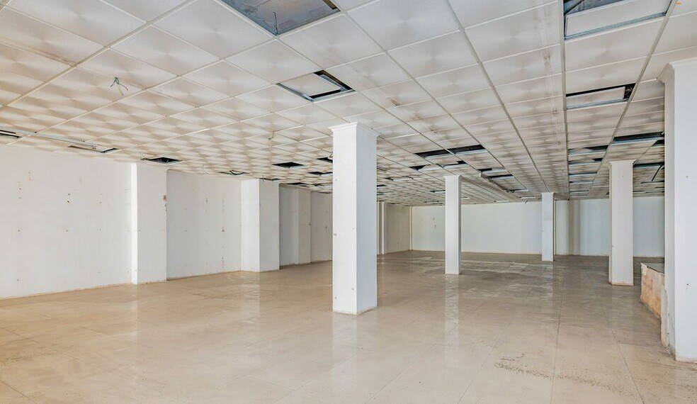 Local en CASTELLÓN DE LA PLANA en venta - Foto del interior - Imagen 2 de 16