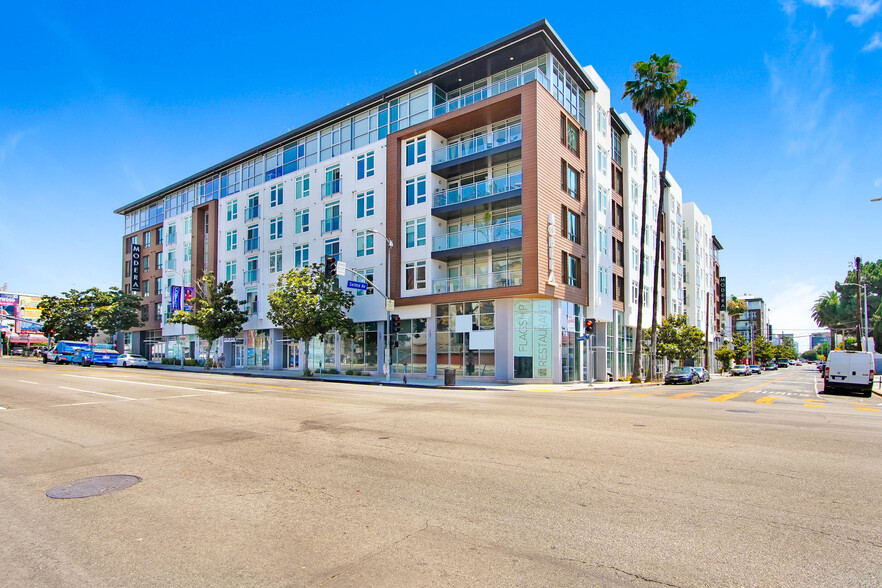 1600 N Highland Ave, Los Angeles, CA en alquiler - Foto del edificio - Imagen 1 de 20