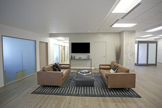 9701 Wilshire Blvd, Beverly Hills, CA en alquiler Foto del interior- Imagen 2 de 5