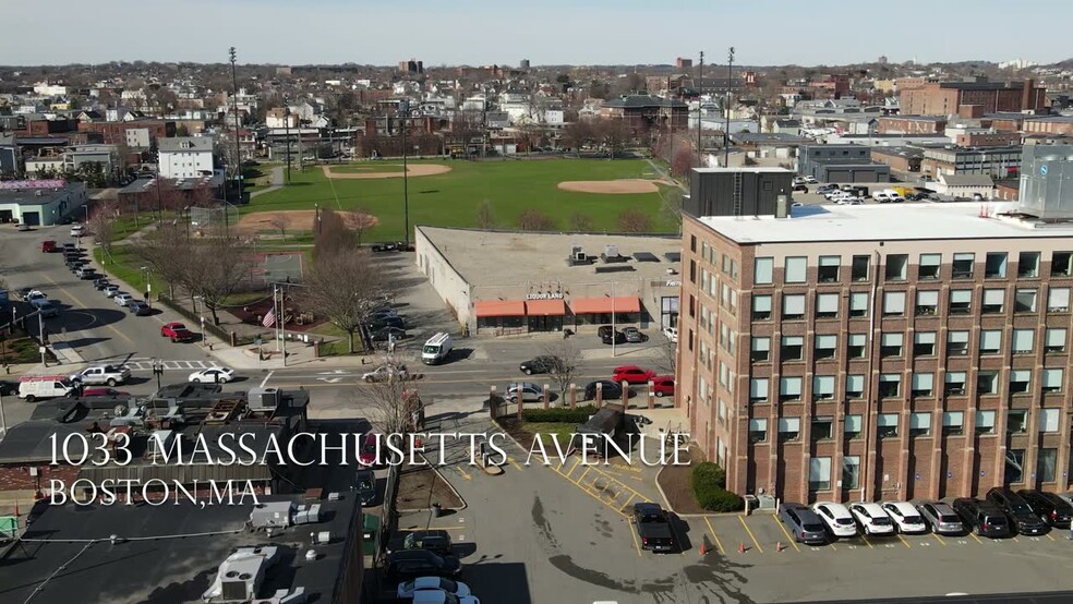 1033 Massachusetts Ave, Roxbury, MA en alquiler - Vídeo de anuncio comercial - Imagen 2 de 10