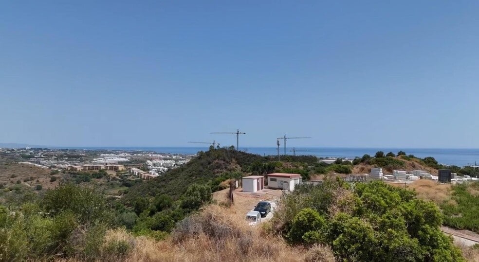 Terreno en Estepona, Málaga en venta - Foto del edificio - Imagen 3 de 6