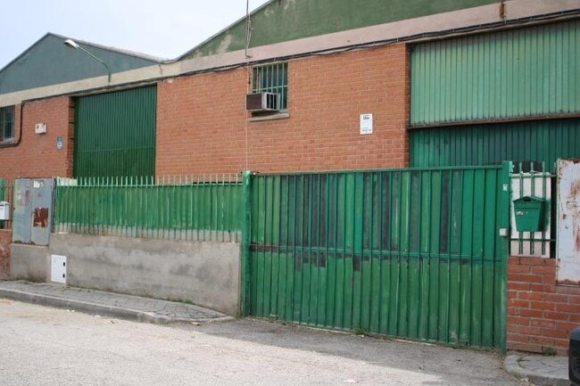 Más detalles de Calle del Olivo, 15, Arganda del Rey - Nave en venta