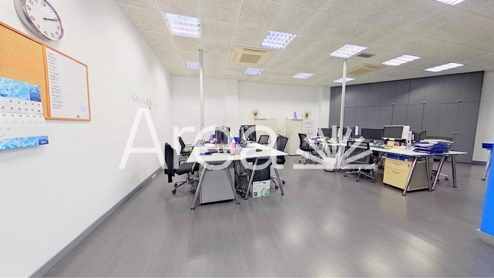 Nave en Mataró, Barcelona en venta - Foto del interior - Imagen 3 de 3