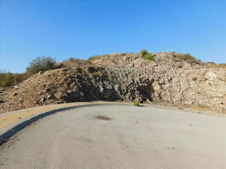 Calle Sierra Gorda, Alhaurín el Grande, Málaga en venta - Foto del edificio - Imagen 1 de 17