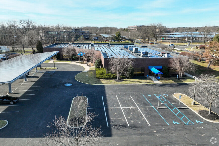 813 East Gate Dr, Mount Laurel, NJ en alquiler - Vista aérea - Imagen 2 de 16