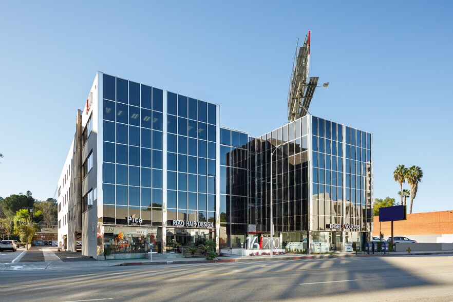 16200 Ventura Blvd, Encino, CA en alquiler - Foto del edificio - Imagen 1 de 24