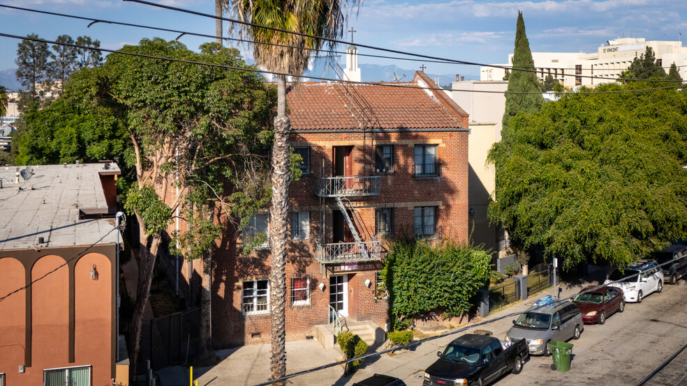 2325 Ocean View Ave, Los Angeles, CA en venta - Foto del edificio - Imagen 1 de 3