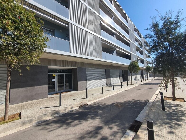 Edificio residencial en Badalona, Barcelona en venta - Foto del edificio - Imagen 3 de 6
