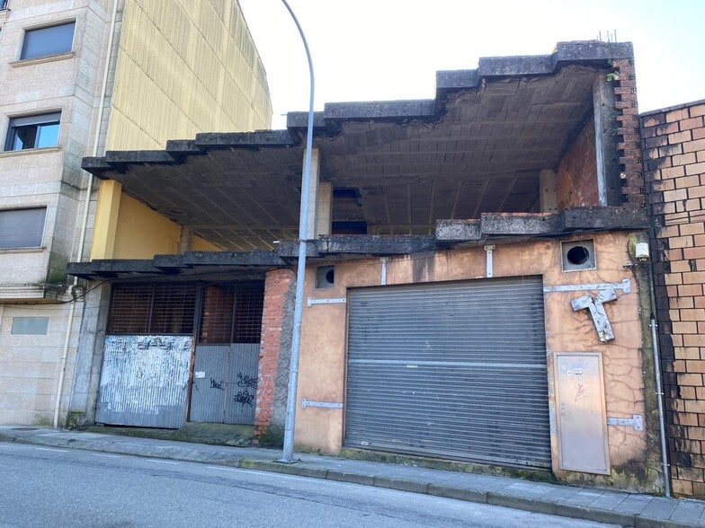 Edificio residencial en O Porriño en venta - Foto del edificio - Imagen 3 de 6