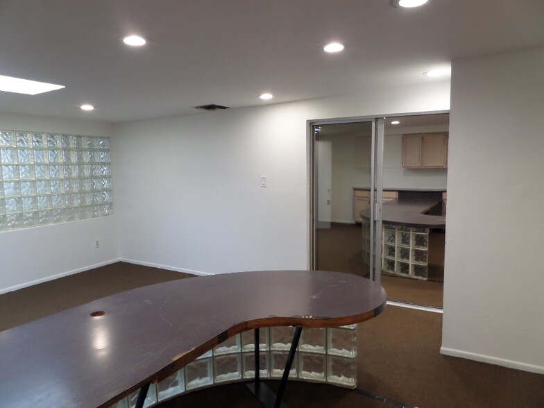 2807-2827 W Encanto Blvd, Phoenix, AZ en alquiler - Foto del edificio - Imagen 3 de 14