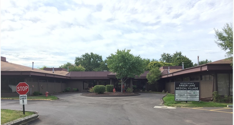 8550-8565 N Silvery Ln, Dearborn Heights, MI en venta - Foto principal - Imagen 1 de 6