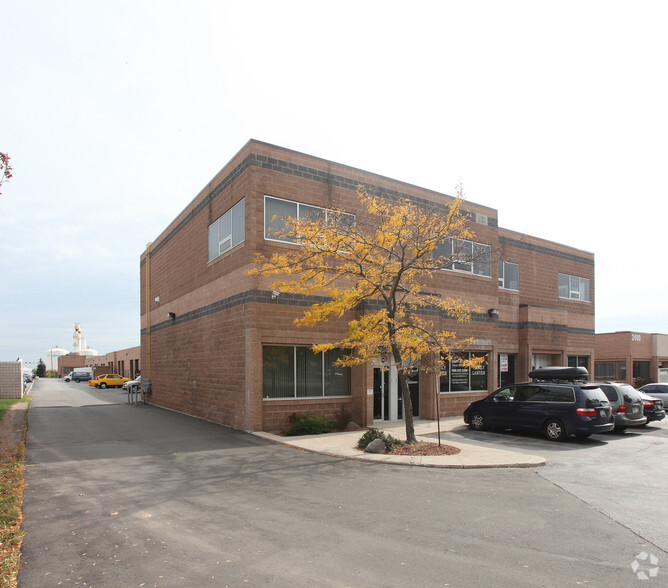 2380 Wyecroft Rd, Oakville, ON en venta - Foto del edificio - Imagen 2 de 3