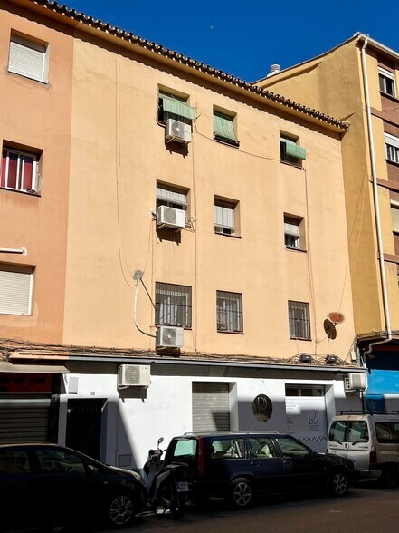Edificio residencial en Málaga, Málaga en venta - Foto del edificio - Imagen 2 de 10