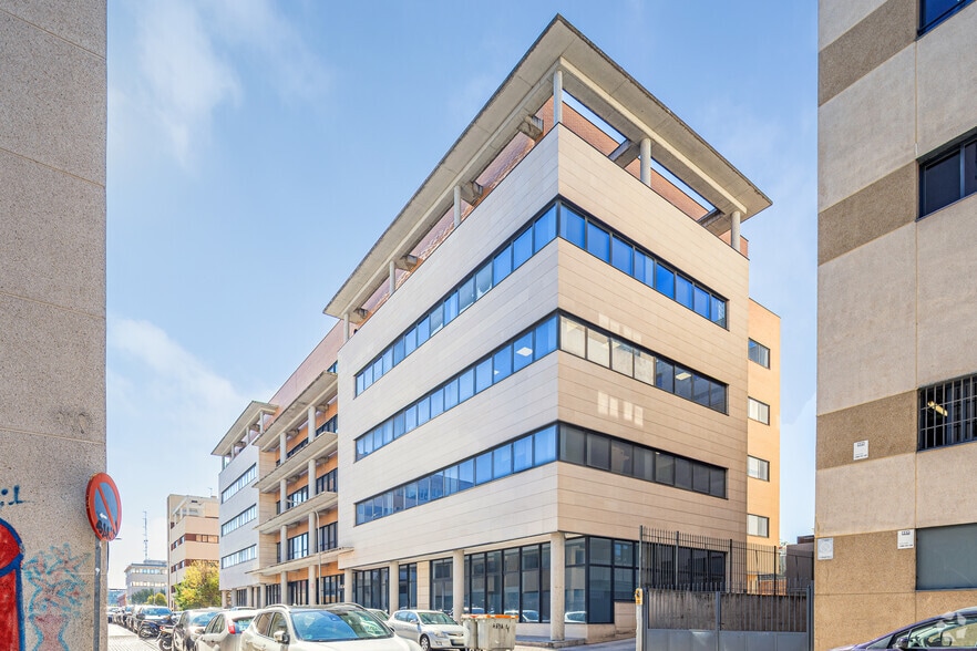 Calle del Haya, 4, Madrid, Madrid en alquiler - Foto del edificio - Imagen 2 de 6