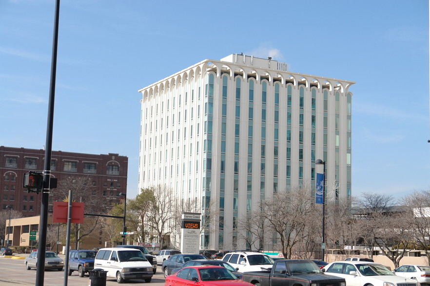 250 W Douglas Ave, Wichita, KS en alquiler - Foto del edificio - Imagen 1 de 4