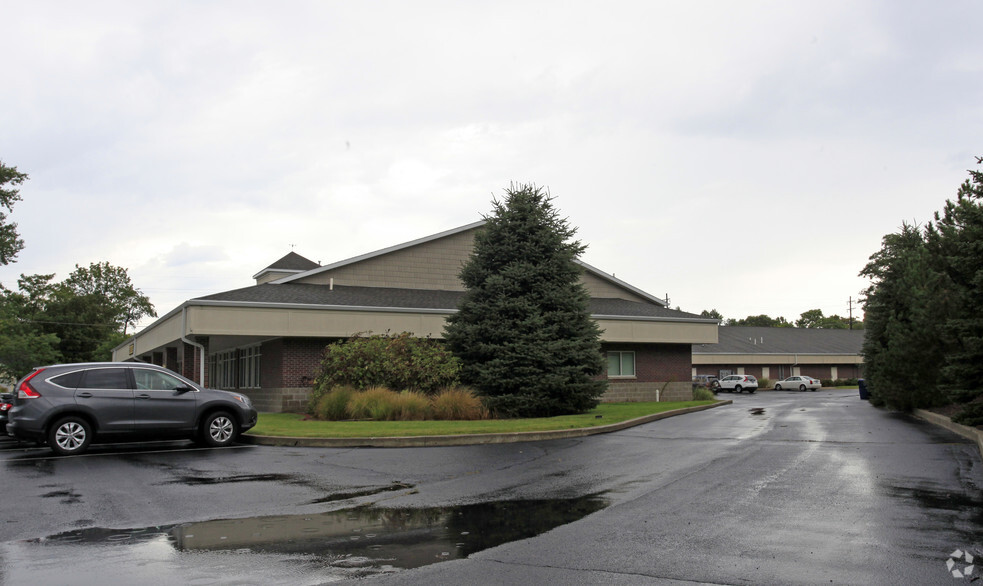 401-455 Upton Dr, Benton Harbor, MI en venta - Foto del edificio - Imagen 2 de 5