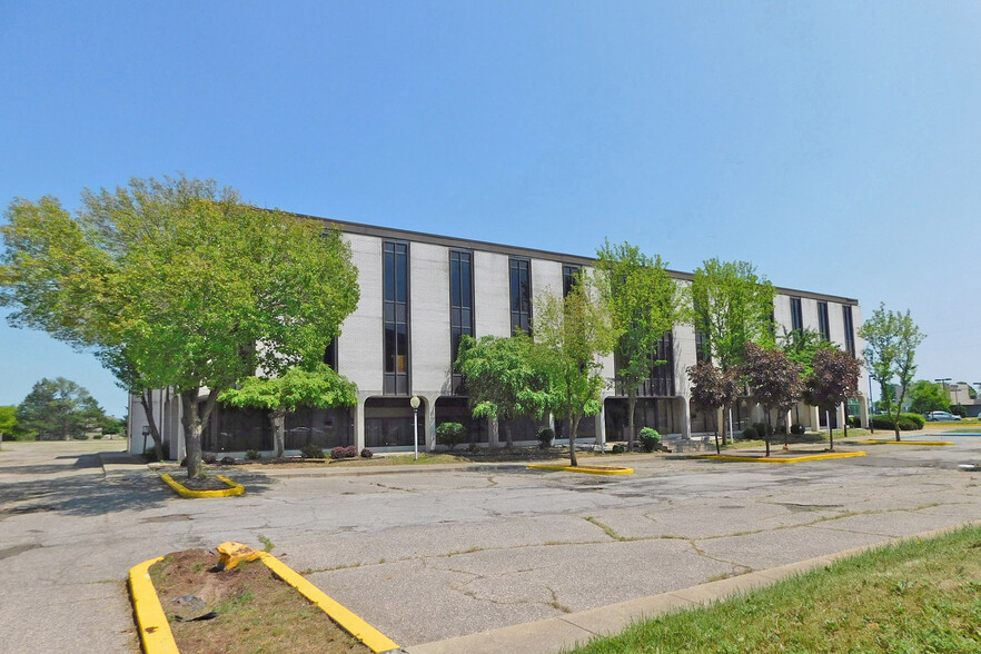 30100 Van Dyke Ave, Warren, MI en venta - Foto del edificio - Imagen 1 de 1