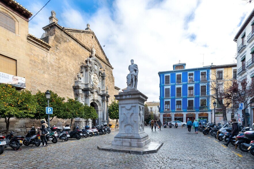 Oficina en Granada, Granada en venta - Foto del edificio - Imagen 3 de 17