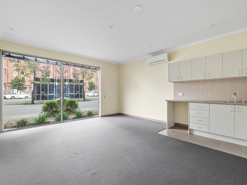 1-3 Bruce St, Kensington, VIC 3031 - Unidad 1 -  - Foto del interior - Image 2 of 5