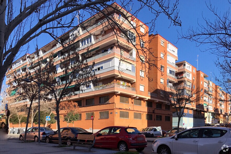 Edificio residencial en Alcorcón, Madrid en venta - Foto del edificio - Imagen 2 de 3