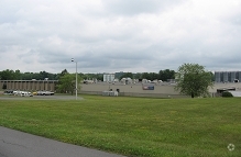 7528 State Fair Blvd, Baldwinsville, NY en venta - Foto del edificio - Imagen 2 de 7