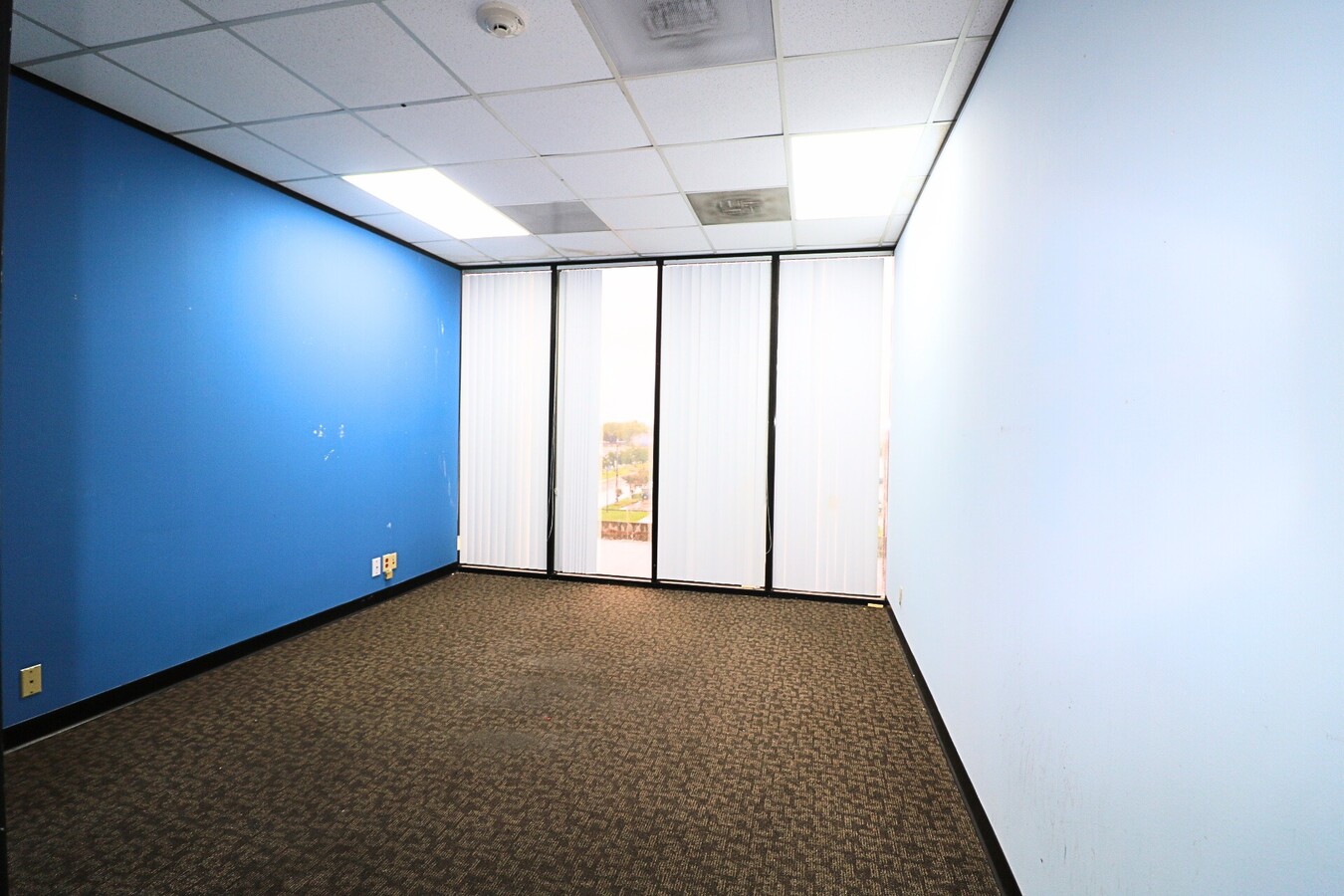 6100 Corporate Dr, Houston, TX 77036 - Unidad 4-C -  - Foto del interior - Image 1 of 4