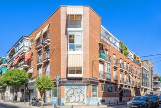 Más detalles de Calle de los Hermanos del Moral, 68, Madrid - Edificio residencial​ en venta