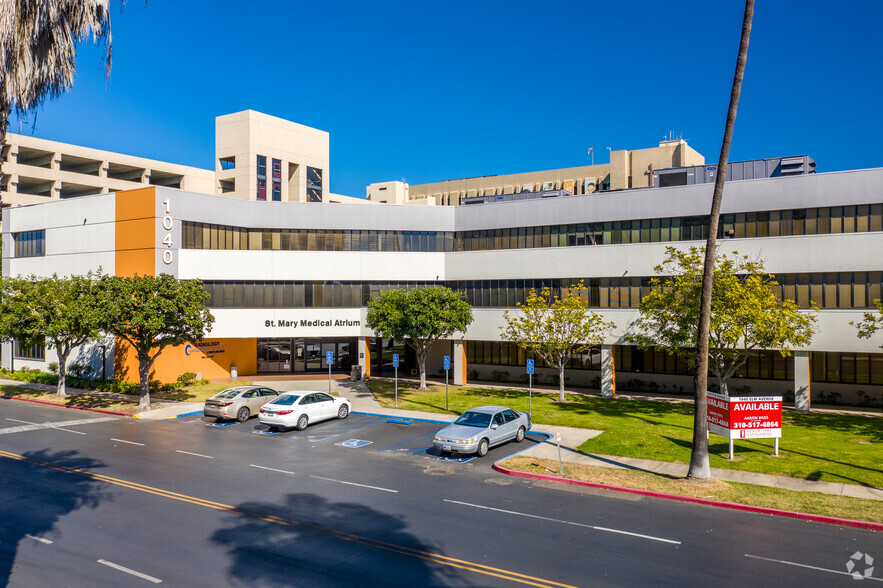 1040 Elm Ave, Long Beach, CA en alquiler - Foto del edificio - Imagen 2 de 12