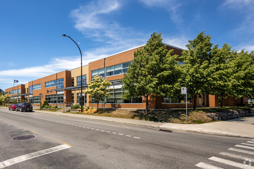 4801-4807 St Molson, Montréal, QC en alquiler - Foto del edificio - Imagen 2 de 10