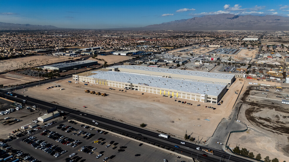 298 N Commerce St, North Las Vegas, NV en alquiler - Foto del edificio - Imagen 3 de 7