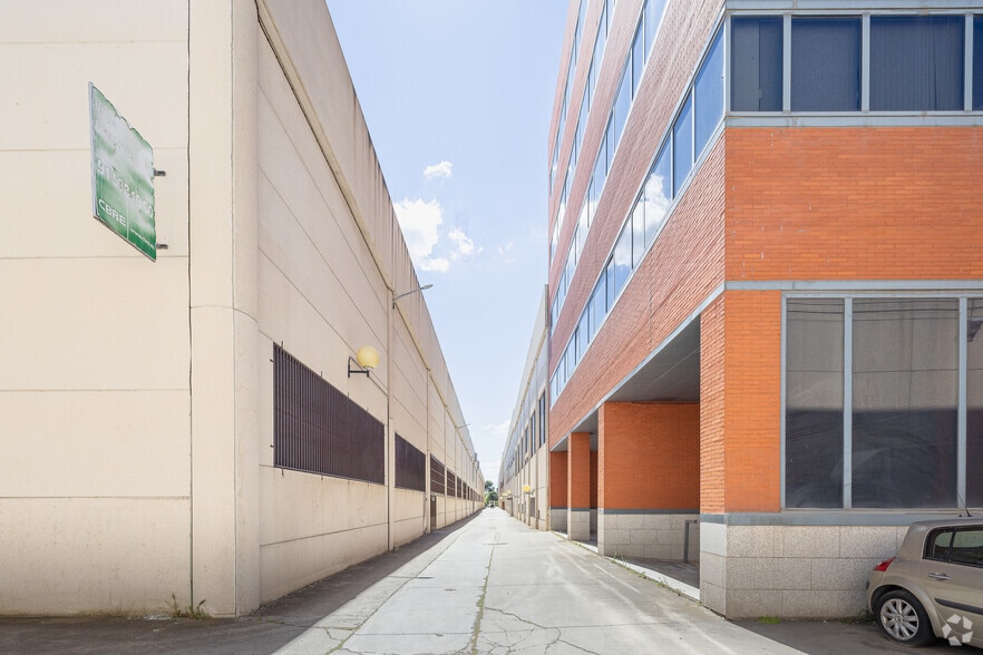 Calle de Mario Roso de Luna, 29, Madrid, Madrid en venta - Foto del edificio - Imagen 3 de 5