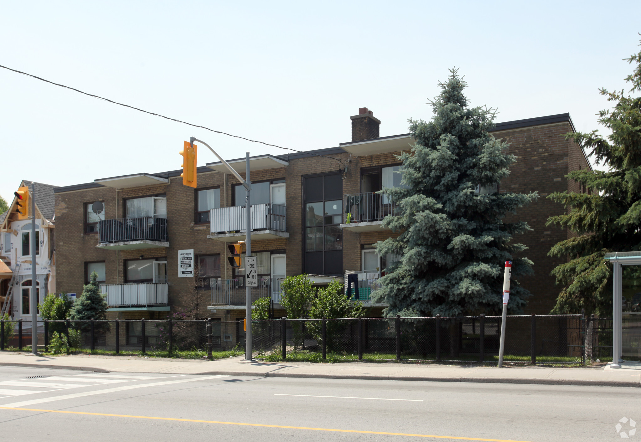 2204 Dufferin St, Toronto, ON en venta Foto principal- Imagen 1 de 3