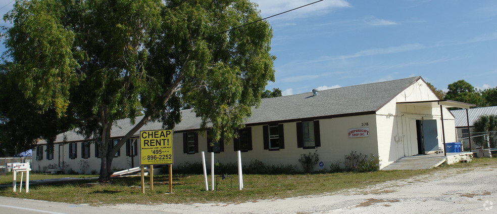 208 4th St, Fort Myers, FL en alquiler - Foto del edificio - Imagen 2 de 16