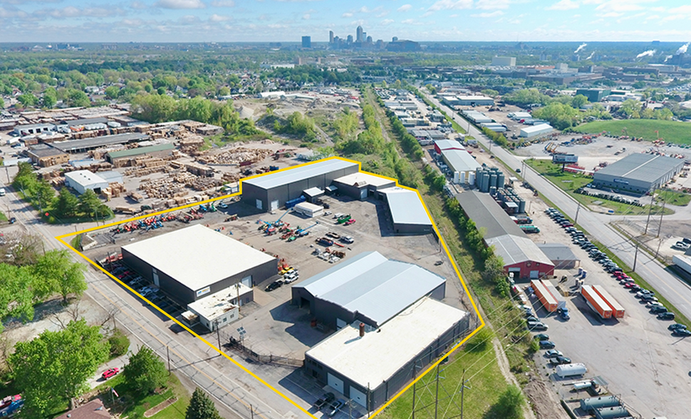 2075 S Belmont Ave, Indianapolis, IN en alquiler - Foto del edificio - Imagen 1 de 8