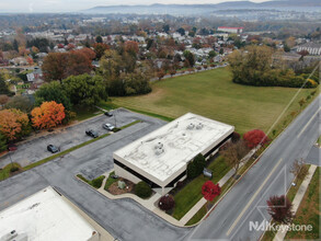 555 Van Reed Rd, Wyomissing, PA - vista aérea  vista de mapa - Image1