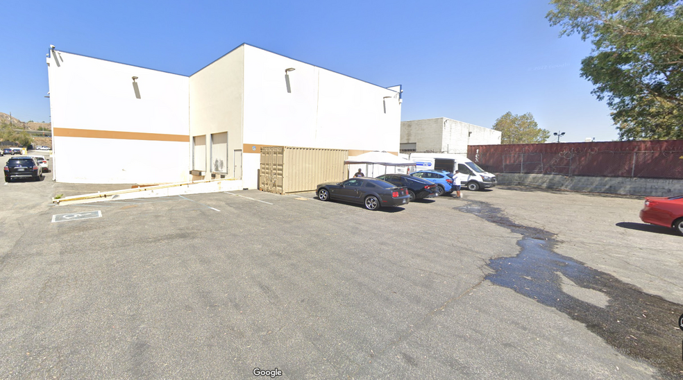 12432 Foothill Blvd, Sylmar, CA en alquiler - Foto del edificio - Imagen 3 de 17