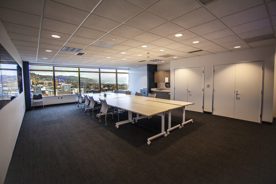 805 SW Broadway, Portland, OR en alquiler - Foto del interior - Imagen 3 de 13