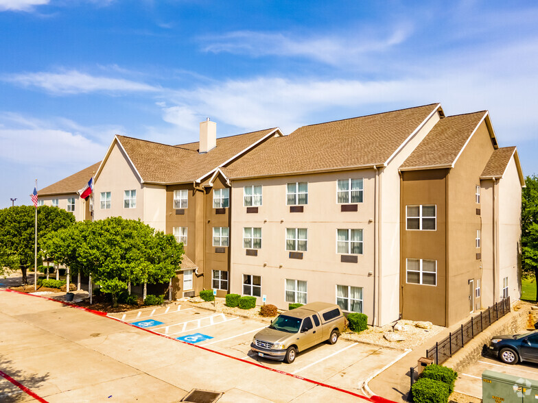 755B E Vista Ridge Mall Dr, Lewisville, TX en venta - Foto principal - Imagen 1 de 18