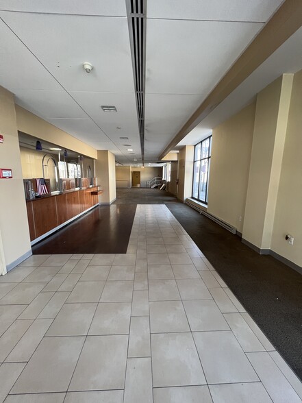 435-437 Broadway, Bayonne, NJ en alquiler - Foto del interior - Imagen 2 de 25