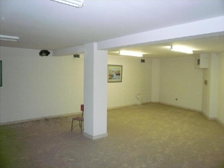 Local en Cistierna, León en venta - Foto del interior - Imagen 3 de 3