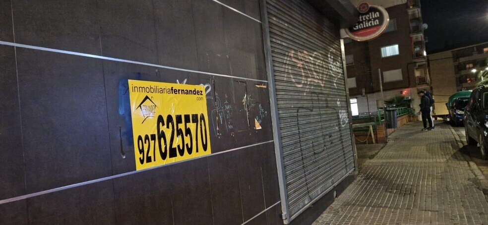 Local en Cáceres en venta - Foto del edificio - Imagen 1 de 2