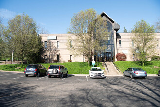 101 Drake Rd, Upper Saint Clair, PA en alquiler Foto del edificio- Imagen 2 de 21