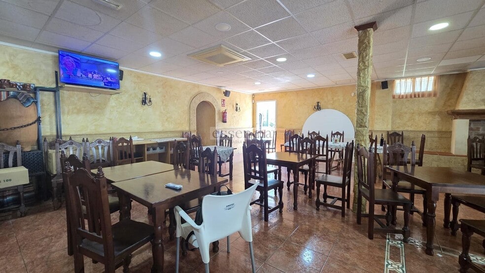 Local en València en venta - Foto del edificio - Imagen 3 de 48