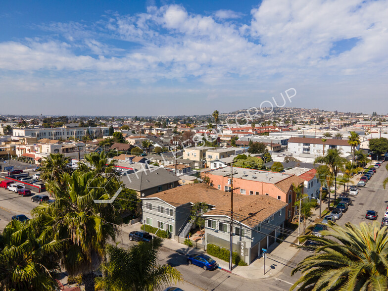 3243 E 10th St, Long Beach, CA en venta - Foto del edificio - Imagen 2 de 12